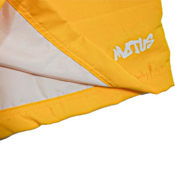 MOTUS PARADISE BEACH SHORTPANT- YELLOW - Image 4